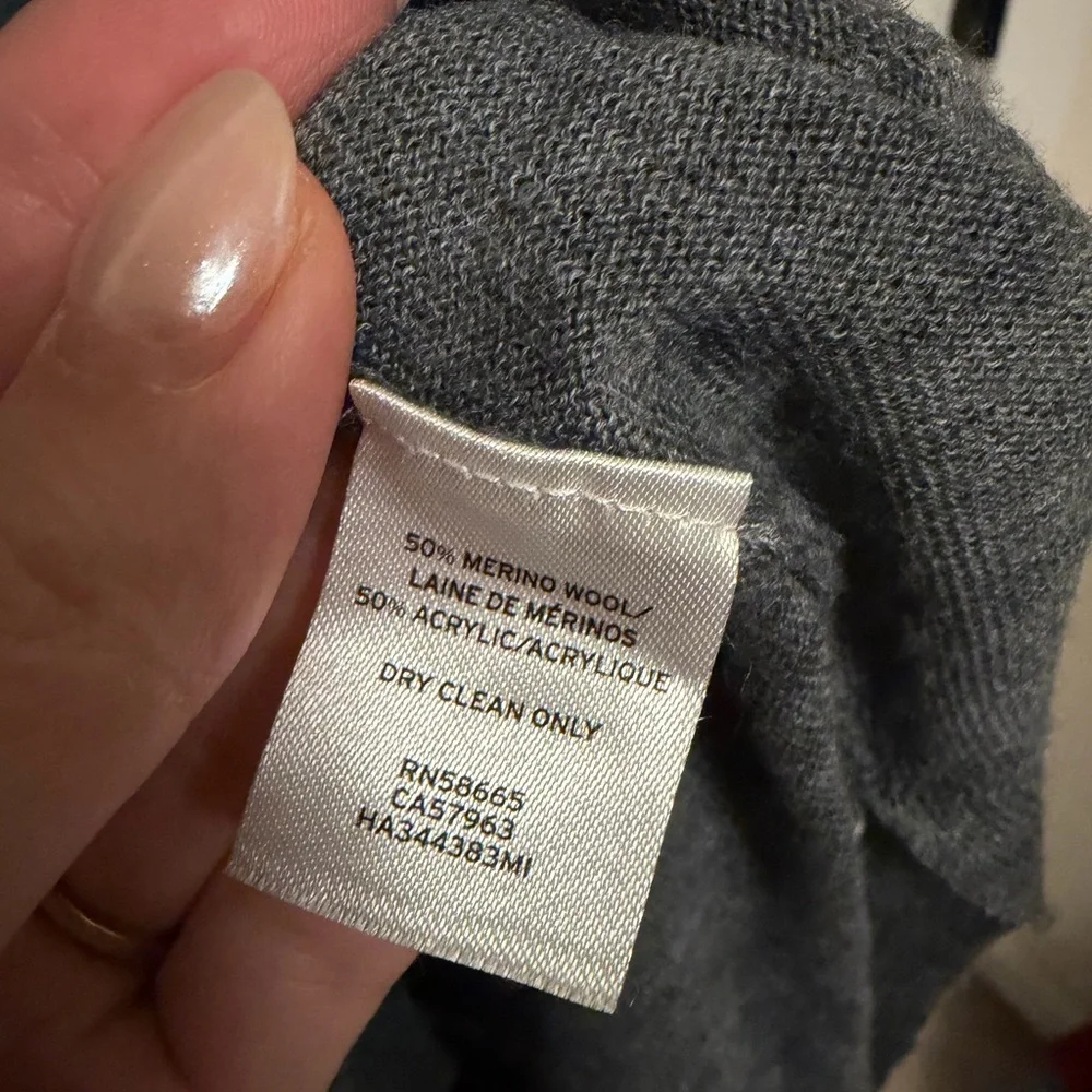 Halogen Merino Wool Duster Cardigan Gray Size Small V-Neck Ribbed Button Down